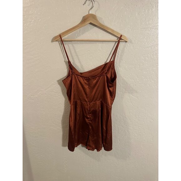 Guess Cowl Neck Shiny Satin Sexy Shorts  Romper - Picture 8 of 9